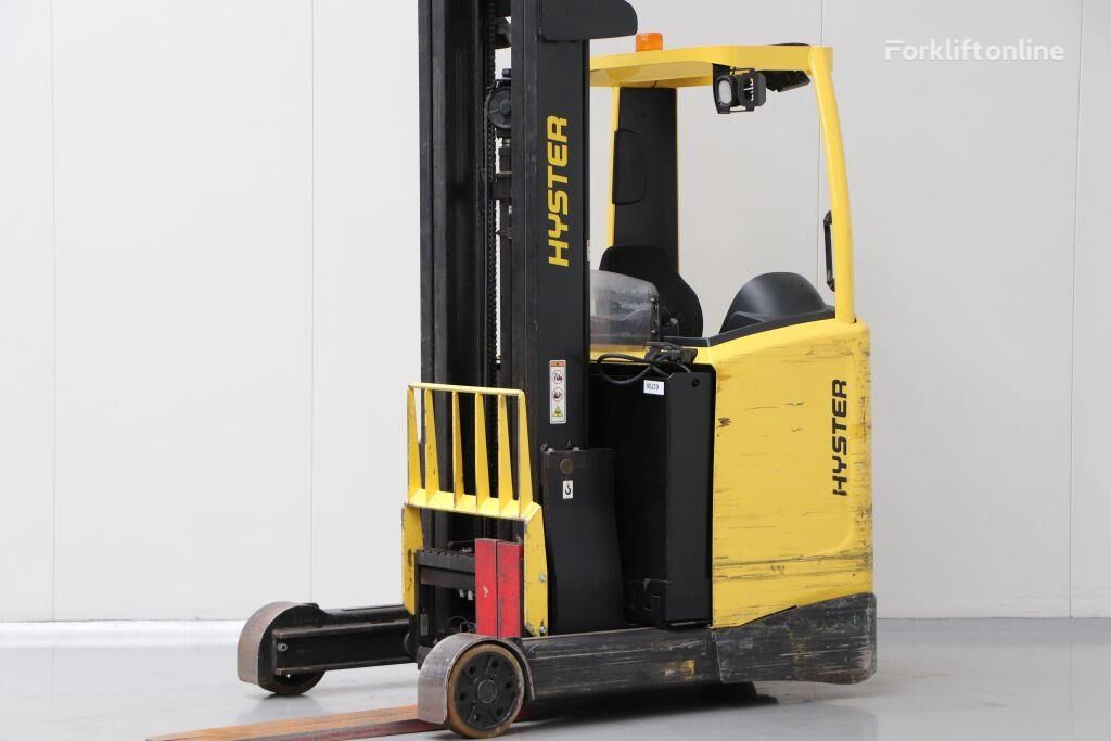 chariot rétractable Hyster R1.6