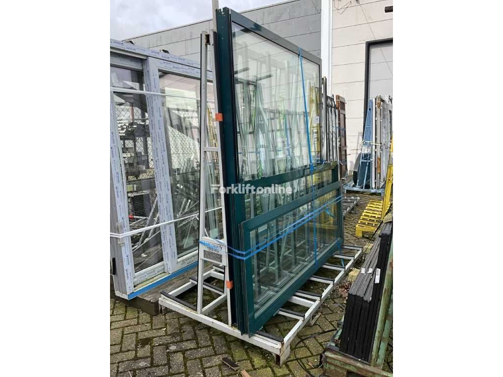 rayonnage Double-sided metal glass/plate trestle with contents