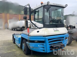 tracteur portuaire Terberg RT223